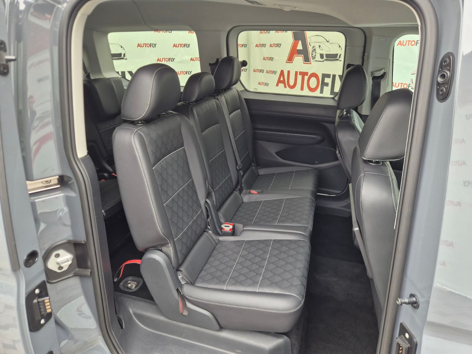 2022 Ford Tourneo Connect — fotografija 14