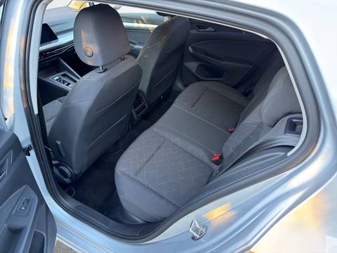 2024 Volkswagen Golf — sličica 14