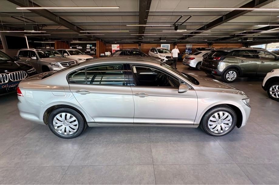 2015 Volkswagen Passat — fotografija 7