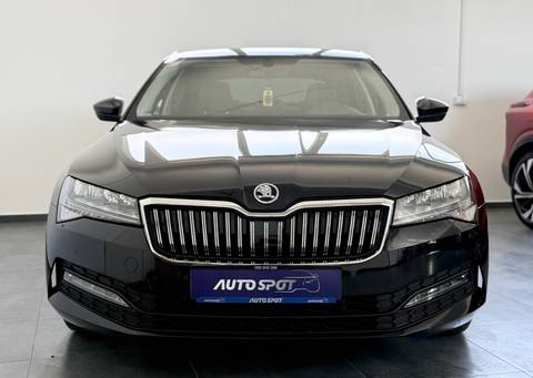 2020 Škoda Superb — sličica 4