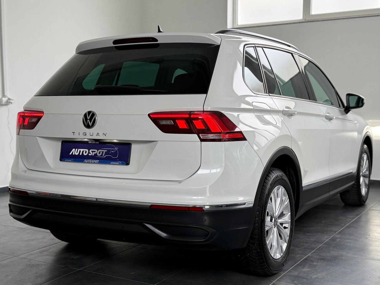2021 Volkswagen Tiguan — fotografija 7