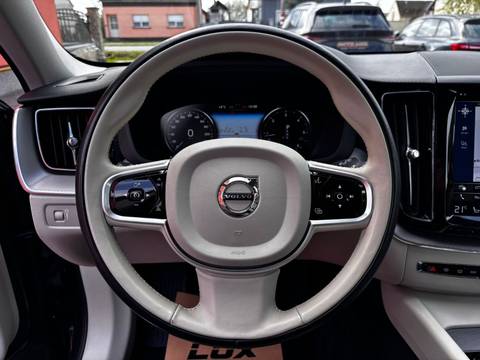 2019 Volvo XC60 — sličica 10