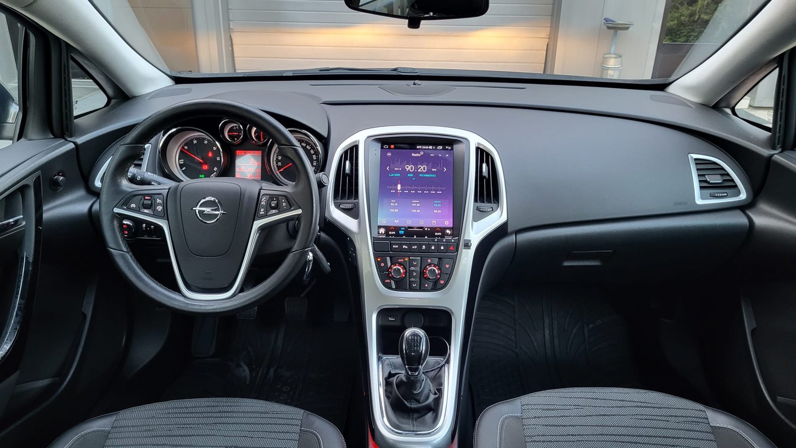 2015 Opel Astra — fotografija 19