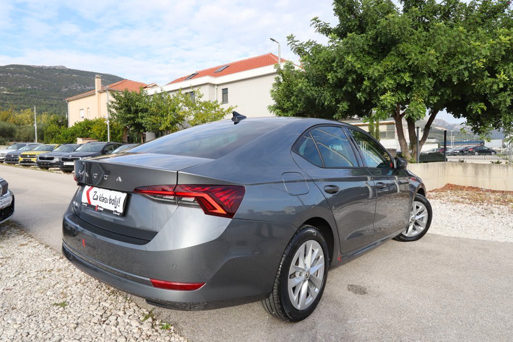 2024 Škoda Octavia — fotografija 14