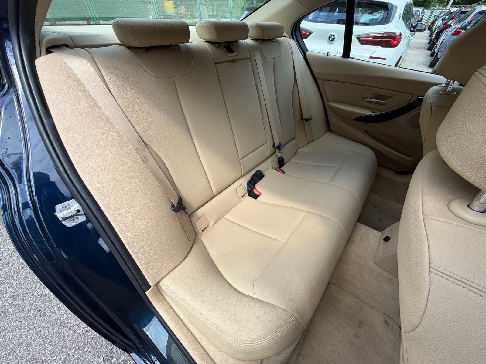 2016 BMW Serija 3 Advantage — fotografija 7