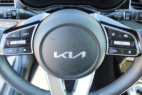 2023 Kia Xcee'd — sličica 17