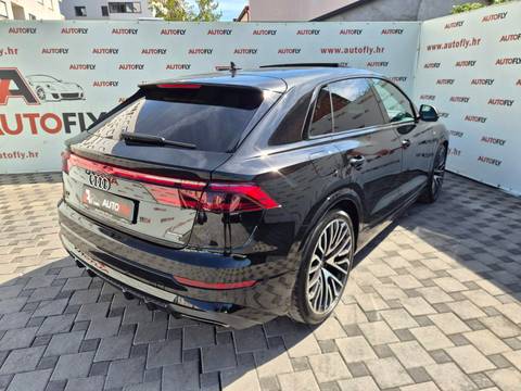2025 Audi Q8 S line — sličica 8