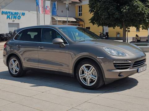 2011 Porsche Cayenne — sličica 2