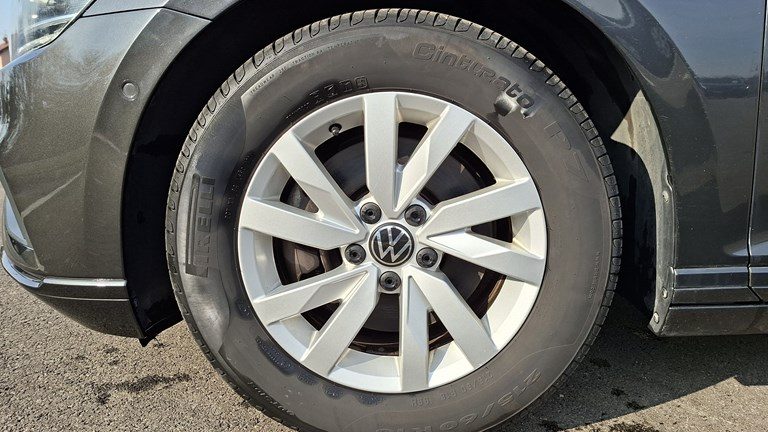 2021 Volkswagen Passat — fotografija 20