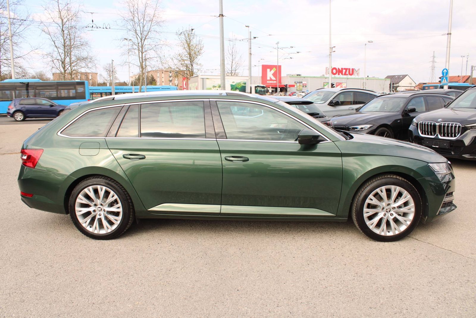 2021 Škoda Superb Combi — fotografija 4
