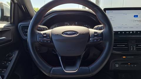 2023 Ford Focus — sličica 16