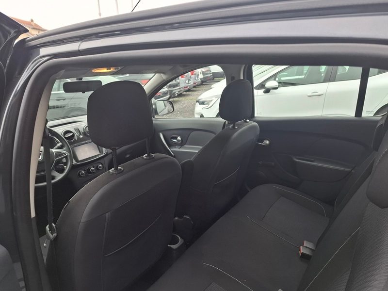 2018 Dacia Sandero — fotografija 10