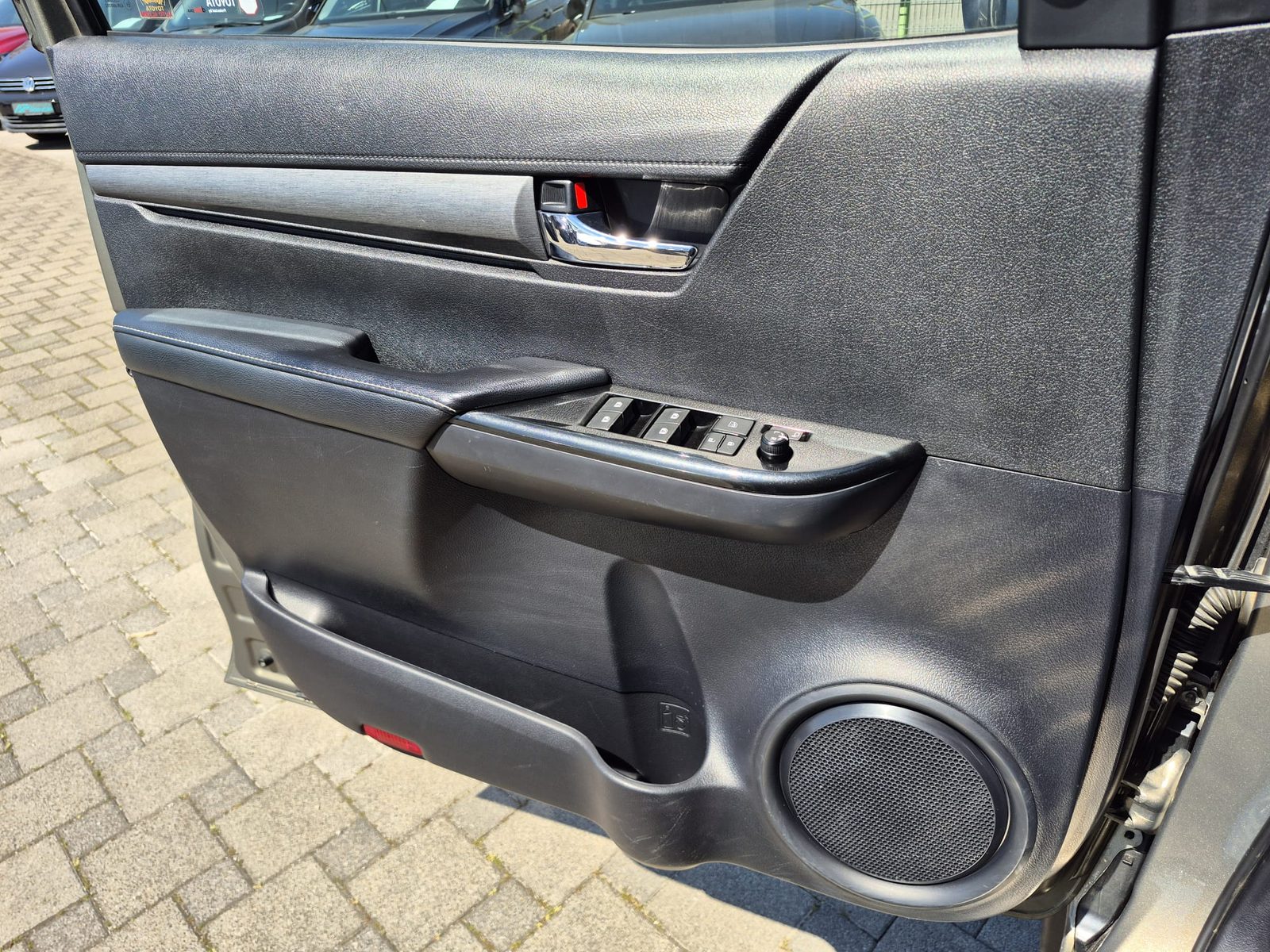 2021 Toyota Hilux — fotografija 30