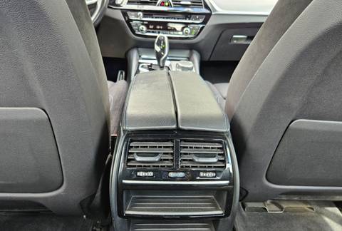 2018 BMW Serija 5 — sličica 24