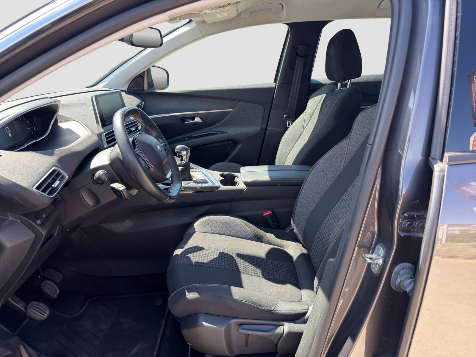 2023 Peugeot 3008 — fotografija 11