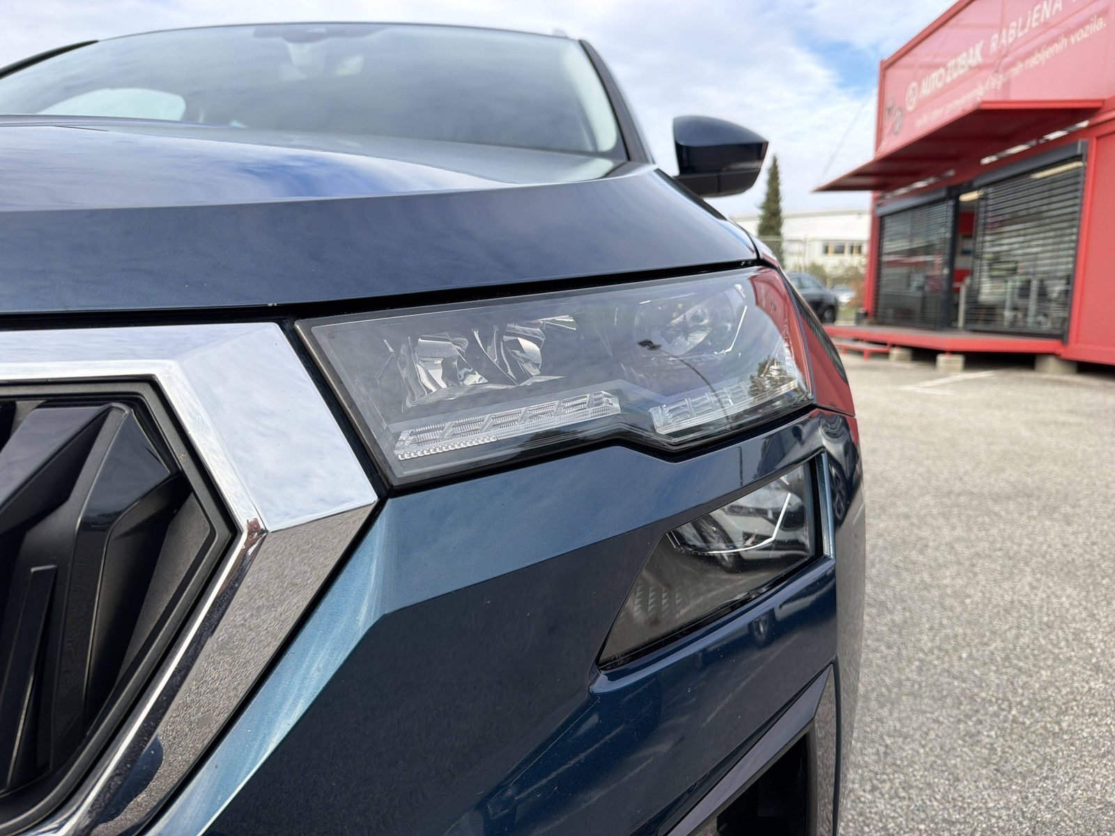 2023 Škoda Karoq — fotografija 18