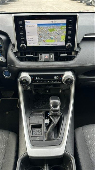 2022 Toyota RAV4 — fotografija 14