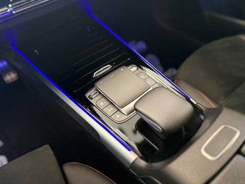 2022 Mercedes-Benz GLB — sličica 13