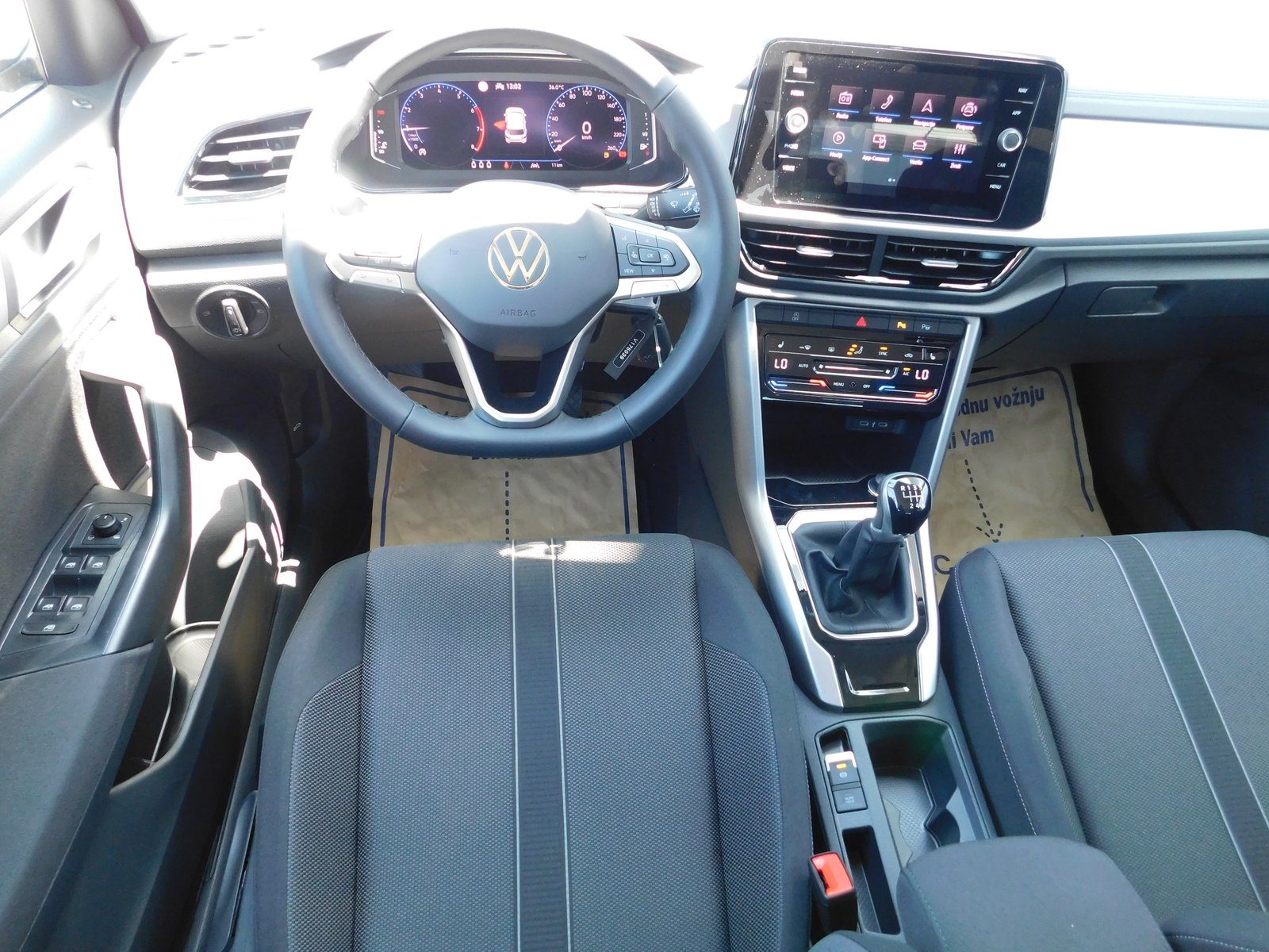 2025 Volkswagen T-Roc — fotografija 10