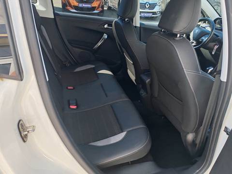 2018 Peugeot 2008 — sličica 11