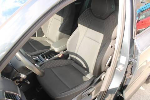 2019 Škoda Karoq — sličica 11