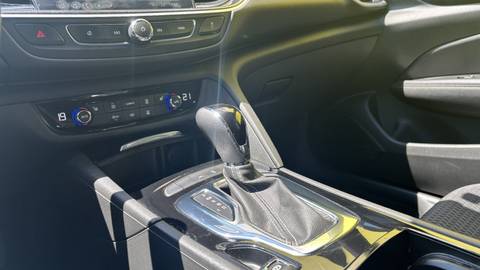 2022 Opel Insignia — sličica 18