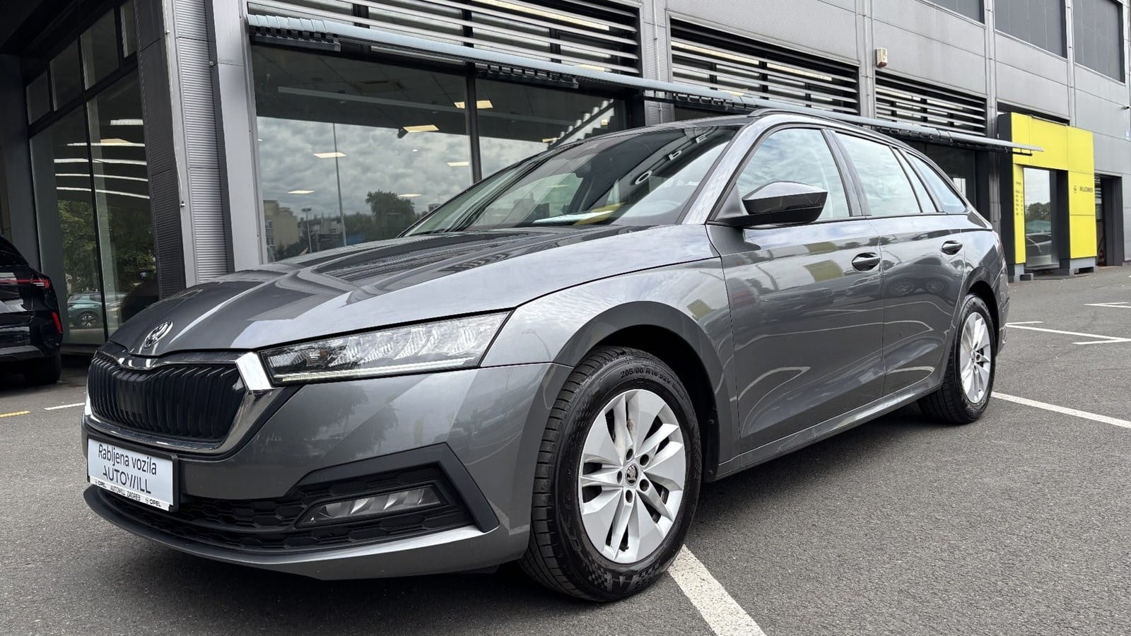 2023 Škoda Octavia — fotografija 3
