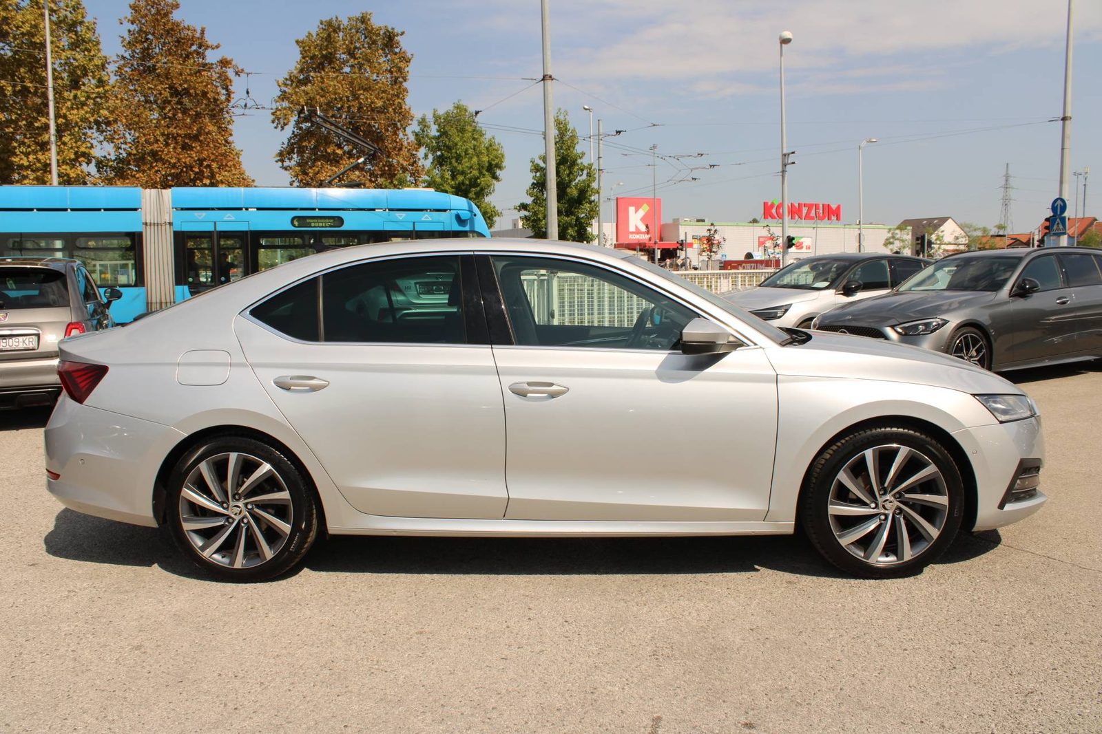 2022 Škoda Octavia — fotografija 4