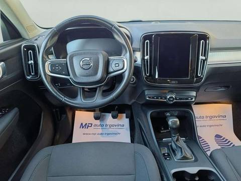 2020 Volvo XC40 — sličica 15