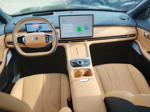 2026 Geely Starray EM-i — sličica 18