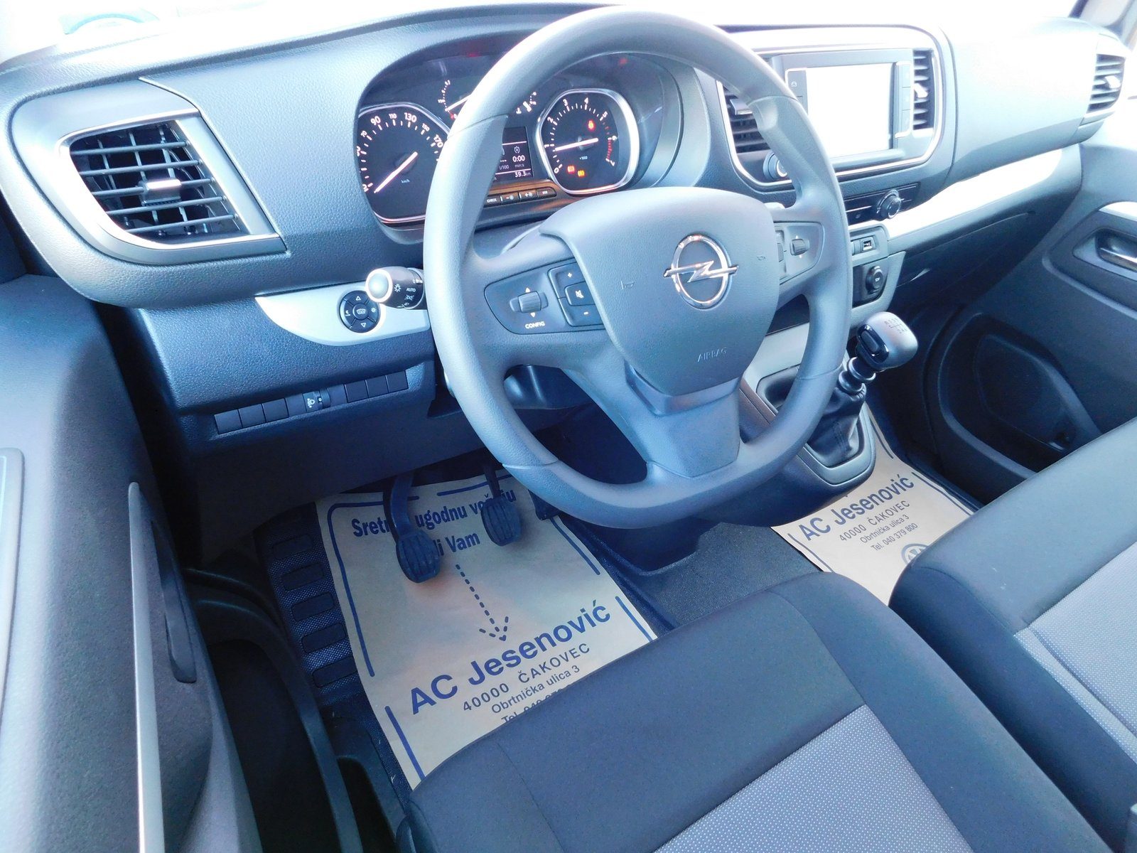 2022 Opel Zafira — fotografija 7