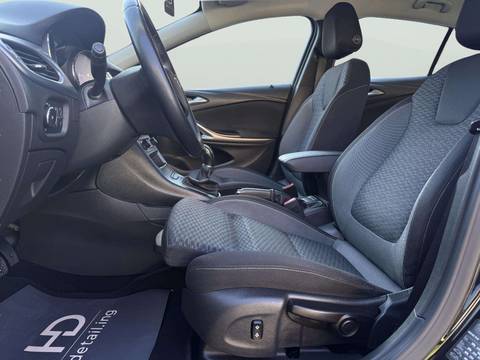 2020 Opel Astra — sličica 10