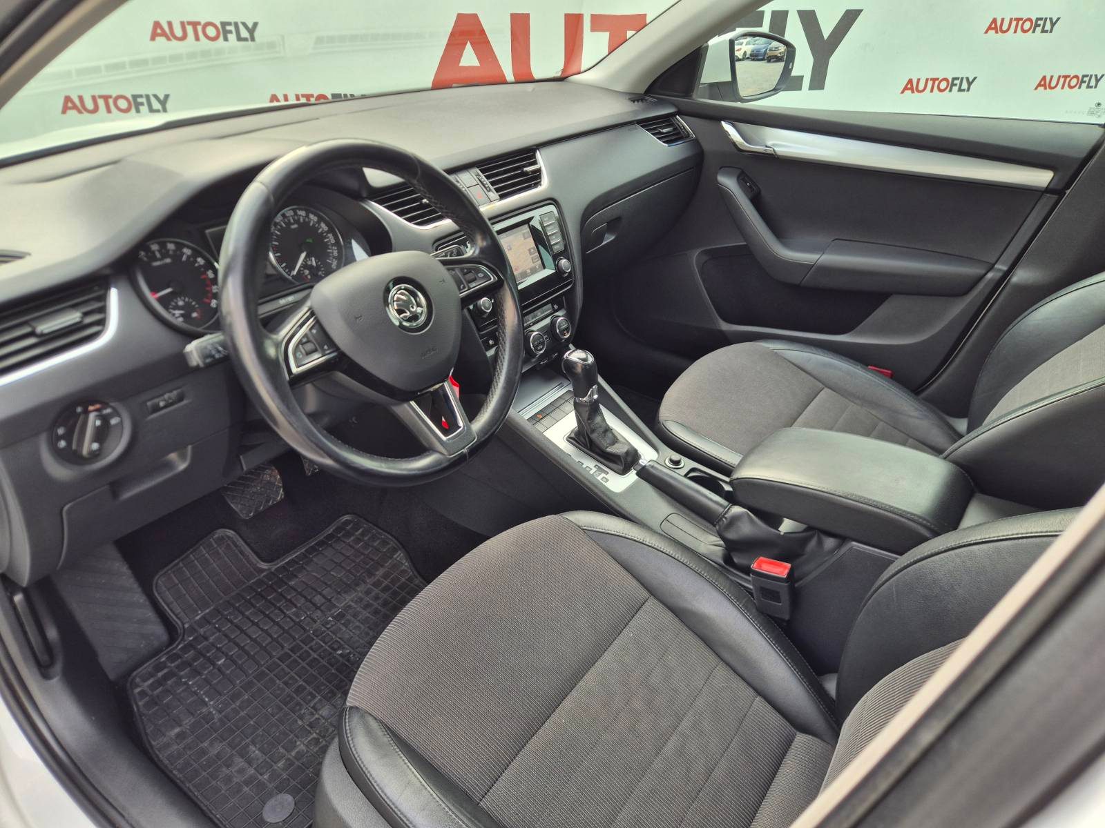 2014 Škoda Octavia — fotografija 16
