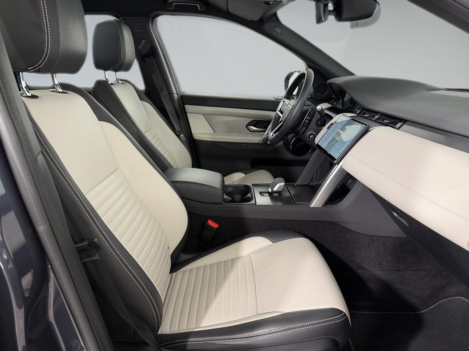 2025 Land Rover Discovery Sport — fotografija 15