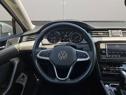 2022 Volkswagen Passat Variant — sličica 15