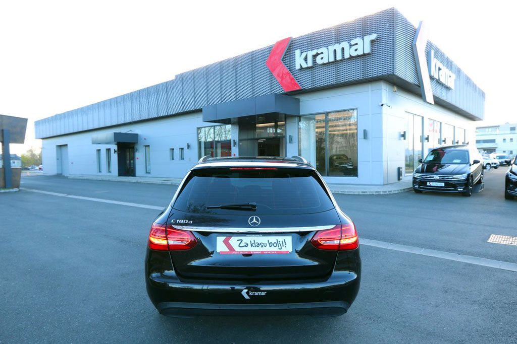 2018 Mercedes-Benz C-klasa Avantgarde — fotografija 20