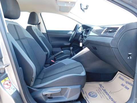 2021 Volkswagen Polo — sličica 11