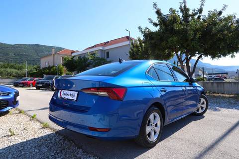 2021 Škoda Octavia — sličica 15