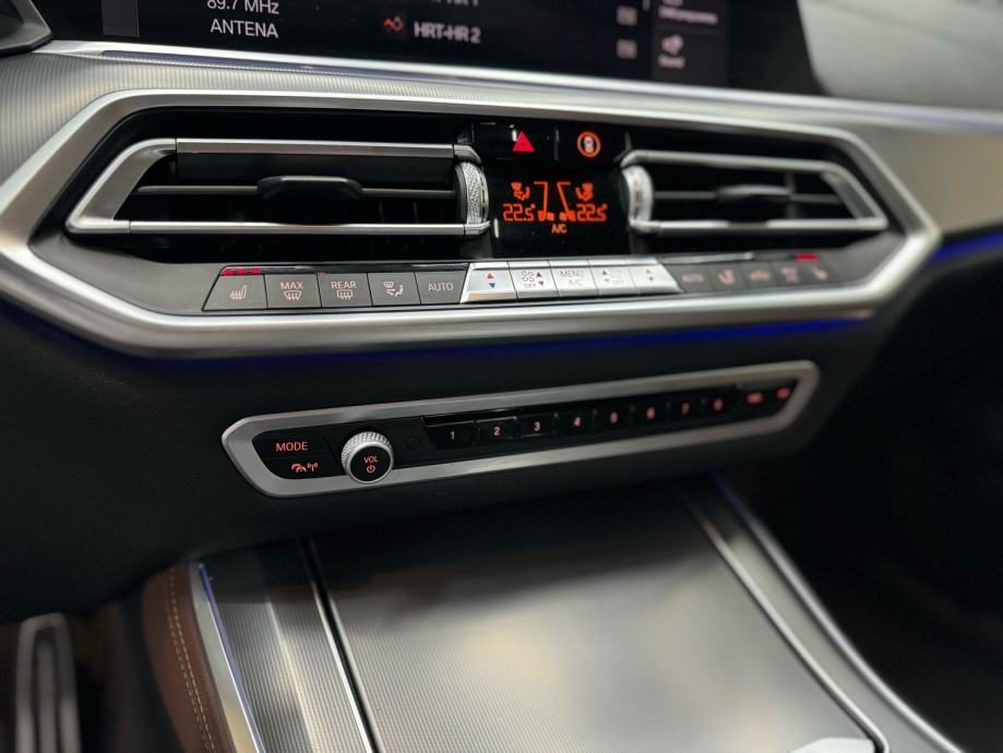 2021 BMW X5 — fotografija 12