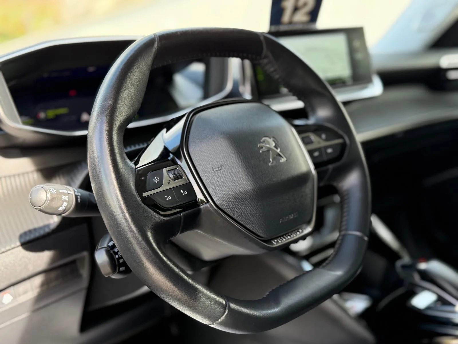 2021 Peugeot 2008 — fotografija 21