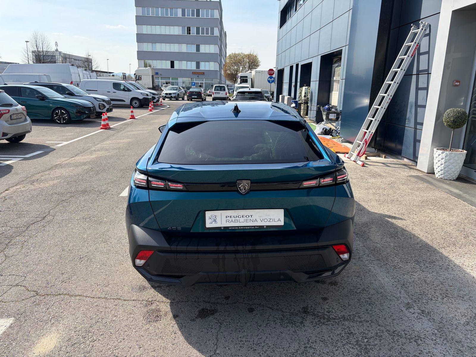 2023 Peugeot 408 — fotografija 6