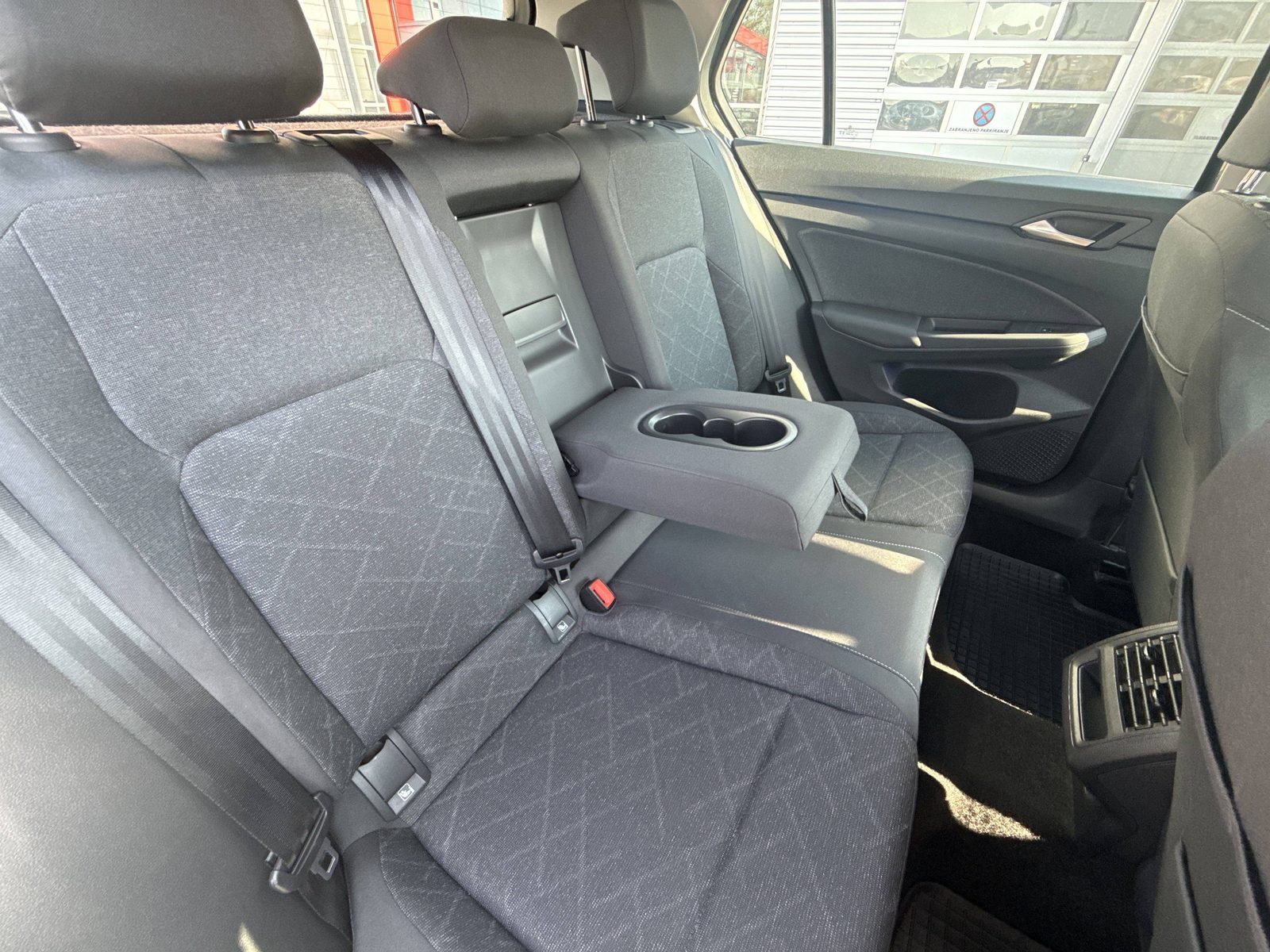 2024 Volkswagen Golf — fotografija 19