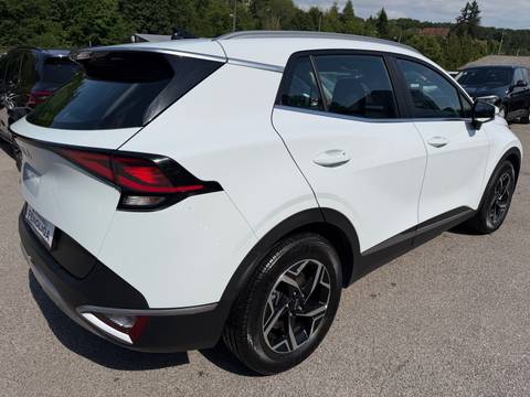 2023 Kia Sportage — sličica 2