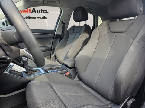 2025 Audi Q3 — sličica 11