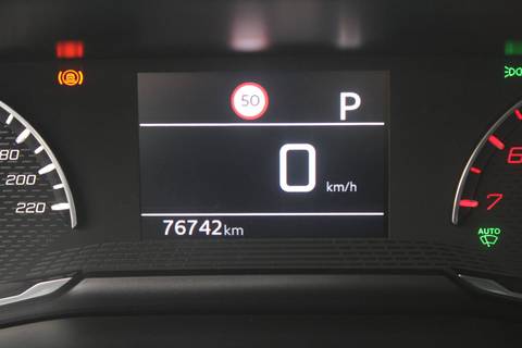 2021 Peugeot 2008 — sličica 21