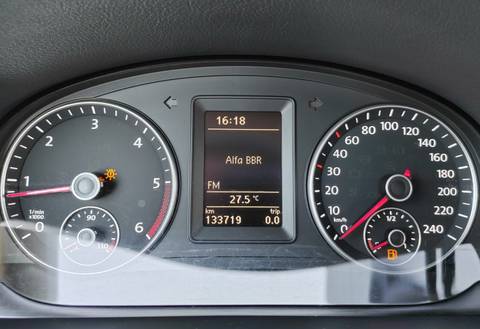 2014 Volkswagen Touran — sličica 12