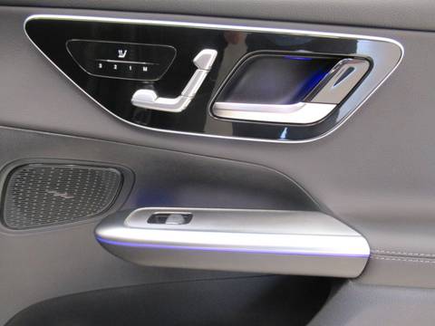 2025 Mercedes-Benz GLC Avantgarde — sličica 10