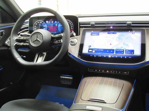 2025 Mercedes-Benz E-klasa AMG Line — sličica 15