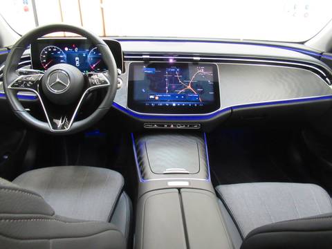 2025 Mercedes-Benz E-klasa Avantgarde — sličica 13