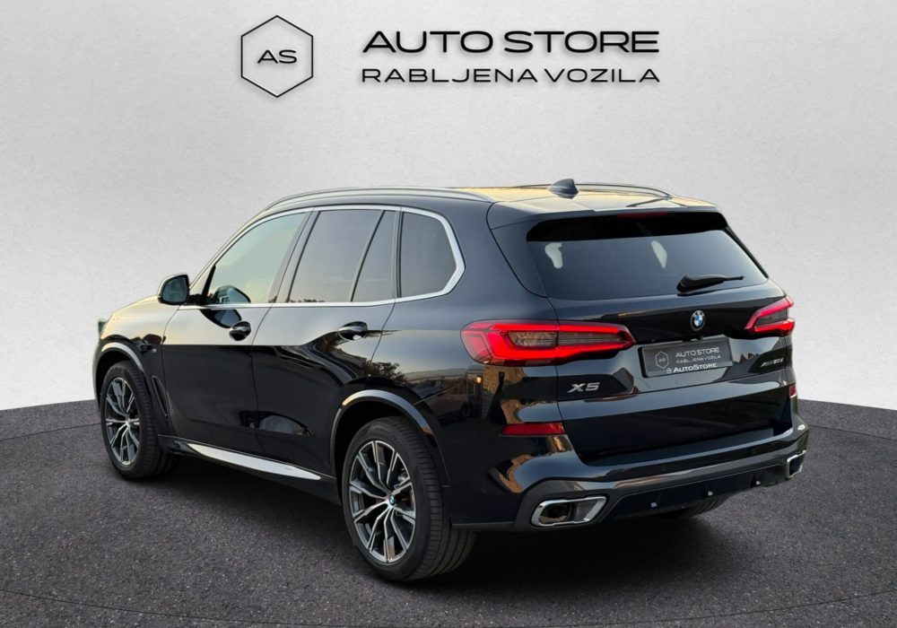 2019 BMW X5 M Sport — fotografija 6